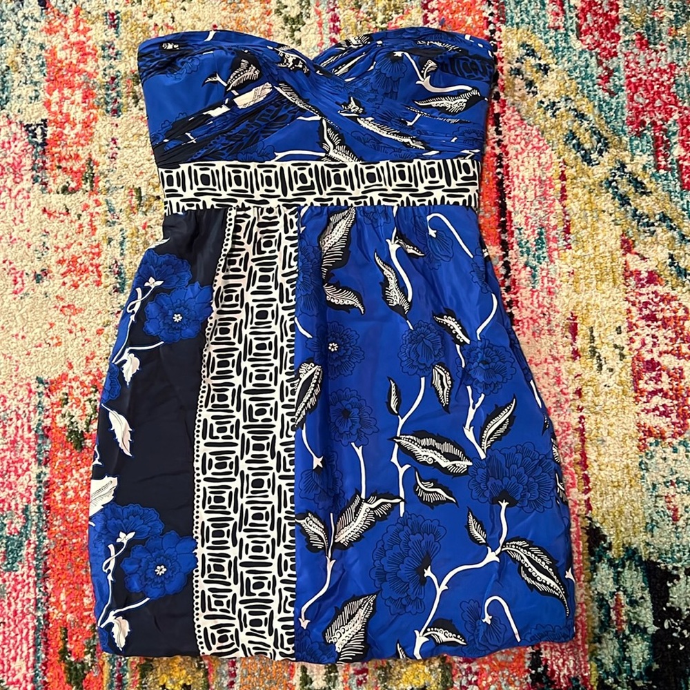 Perfect for summer, strapless dress by Tibi, size 4. Excellent condition.